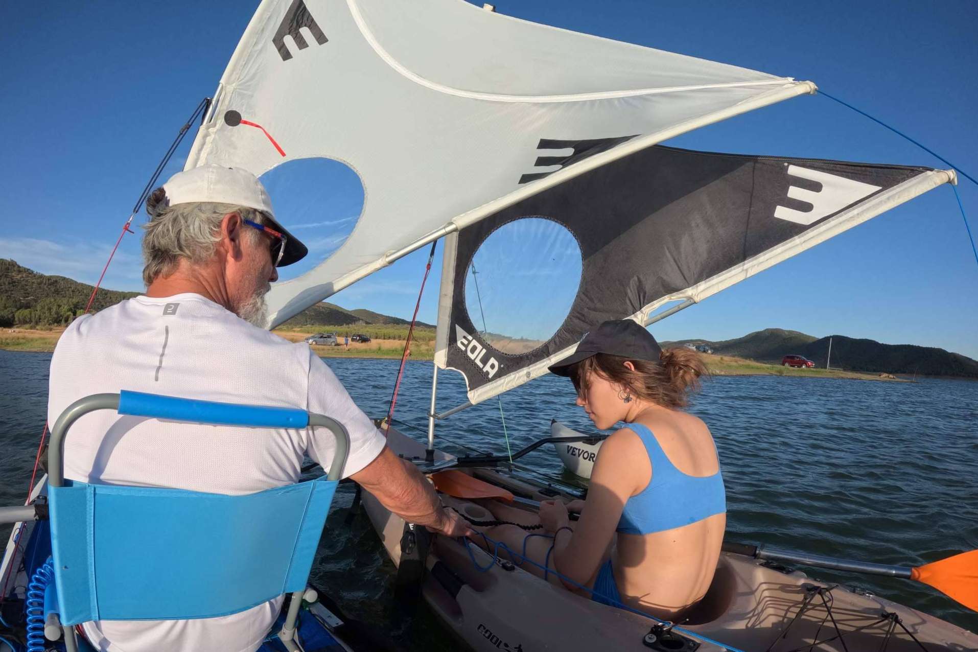EOLA offers kits to practice windpaddle or windkayak in a safe way