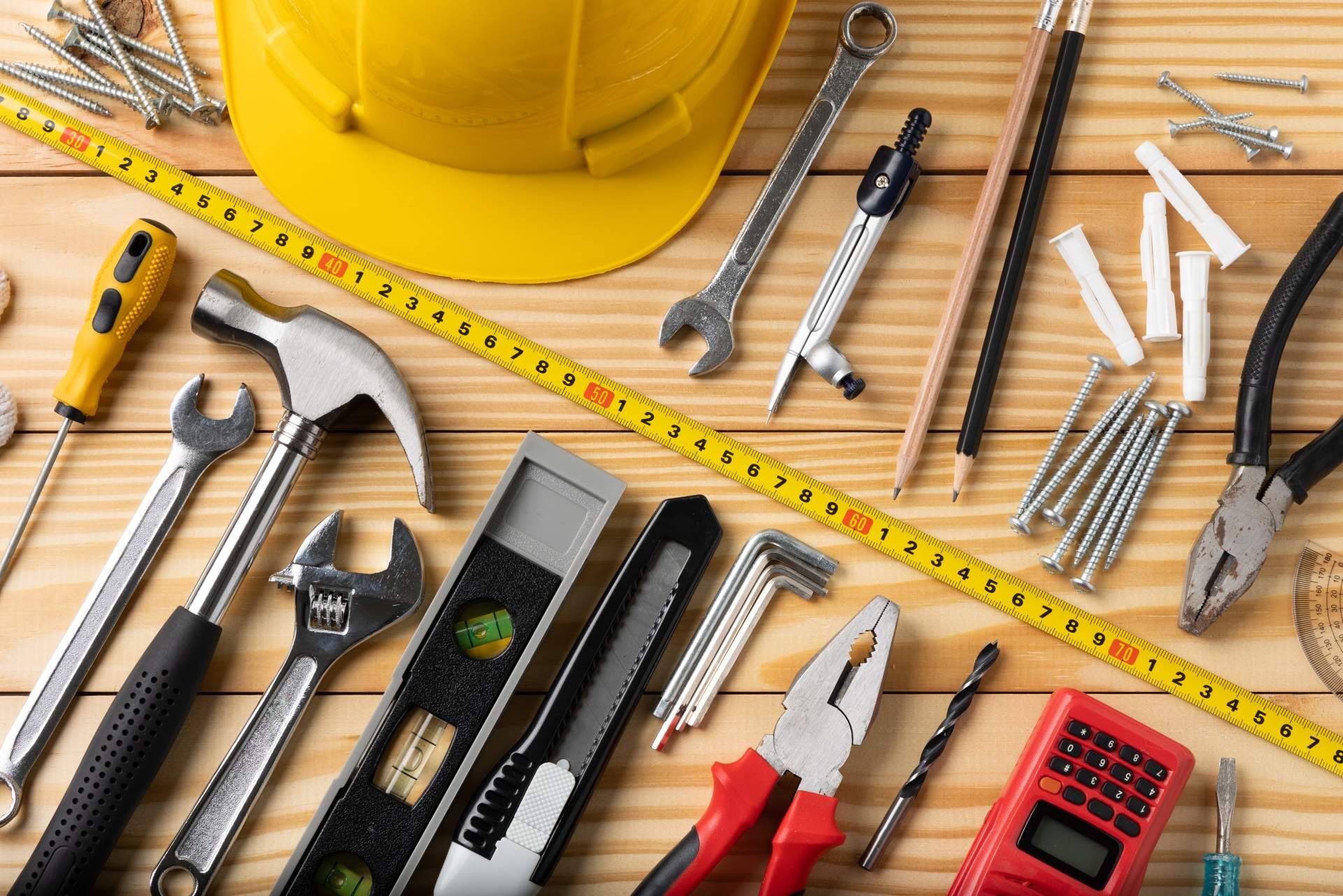 Mister Worker offers a catalog of thousands of work tools for all industries