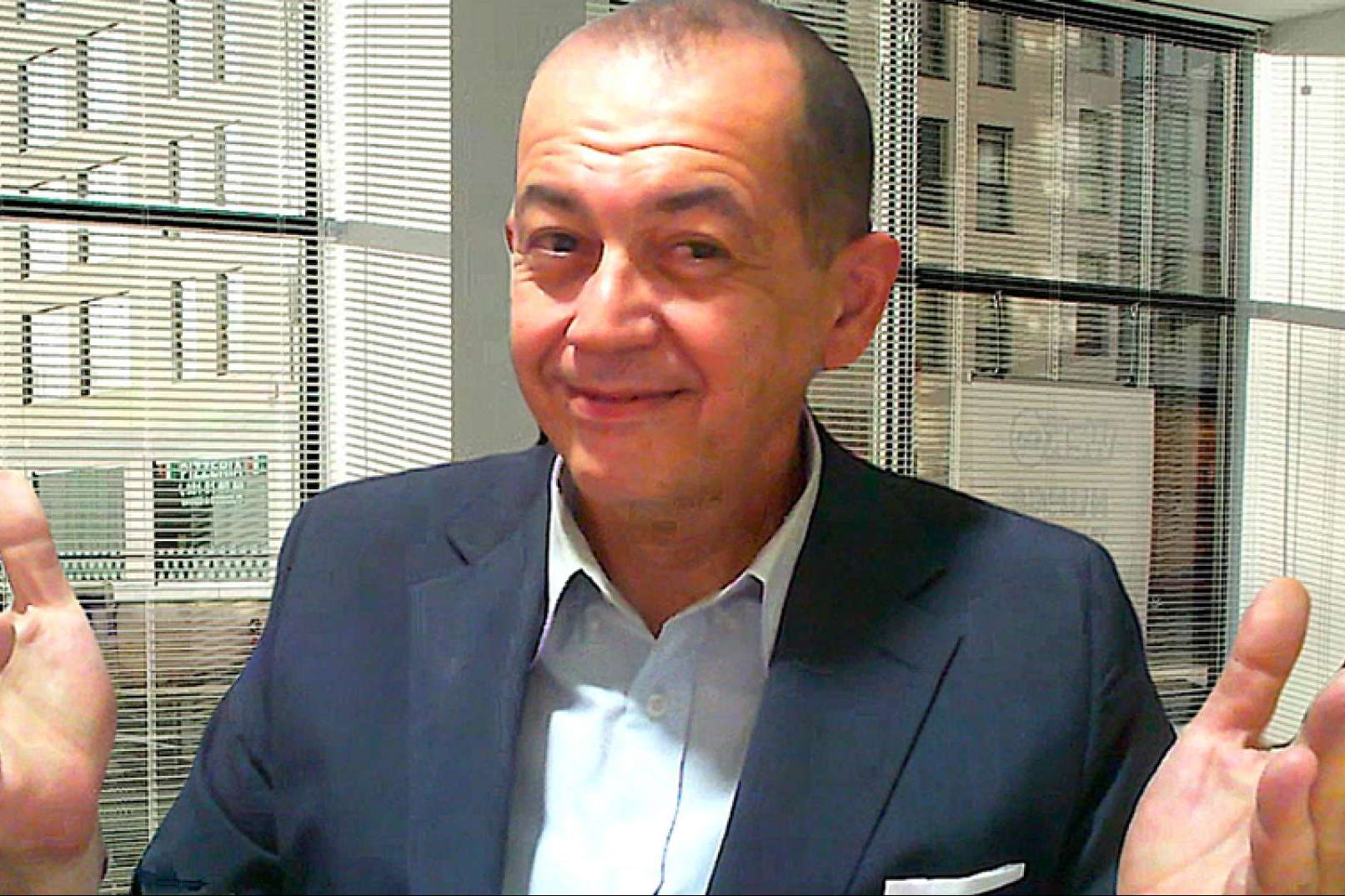Mike Cellamare presenta un divertido método para hablar en público con éxito